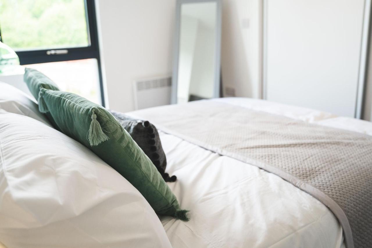 Modern Apartment - City Centre - Free Wi-Fi - New Шеффілд Екстер'єр фото