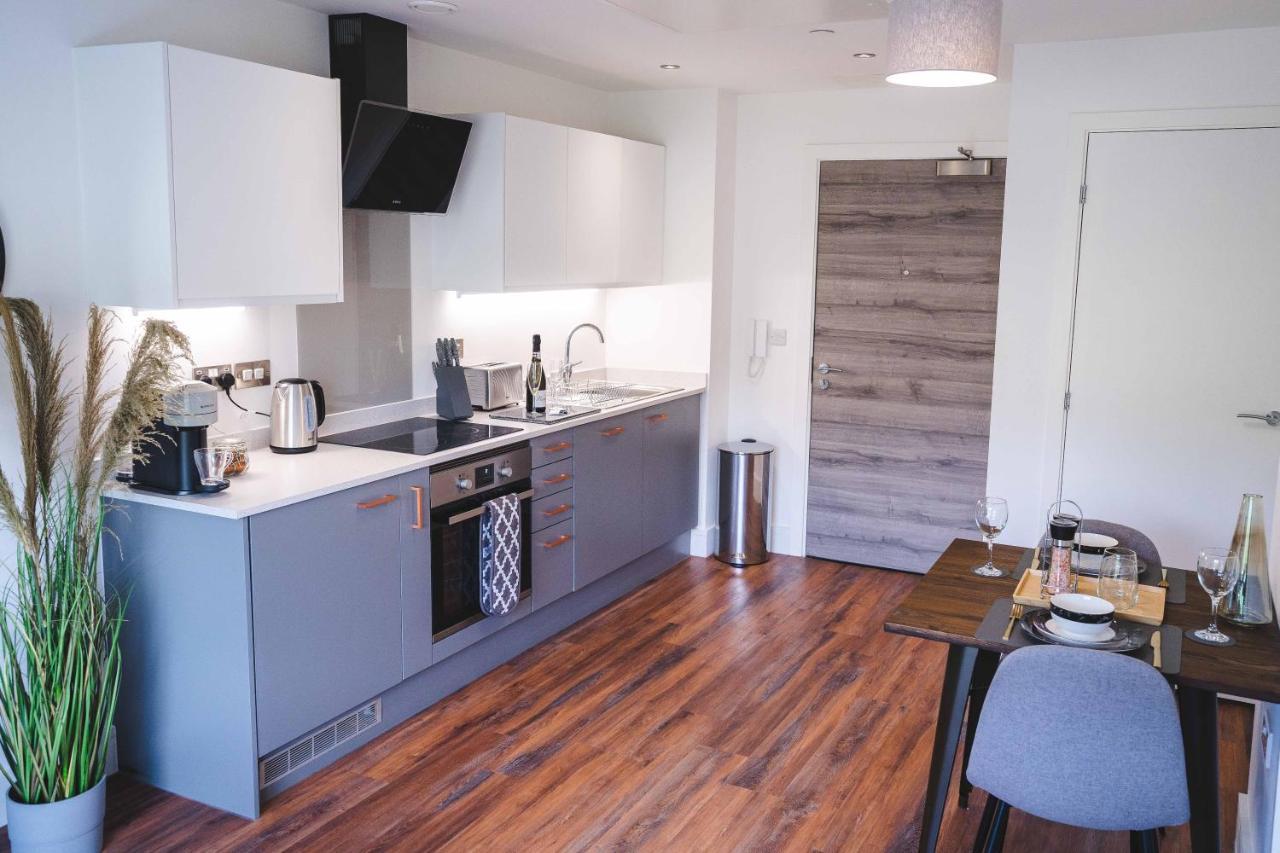 Modern Apartment - City Centre - Free Wi-Fi - New Шеффілд Екстер'єр фото